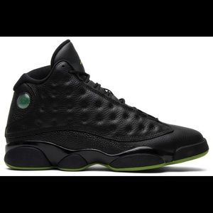 I am selling Air Jordan Retro Altitude 2017